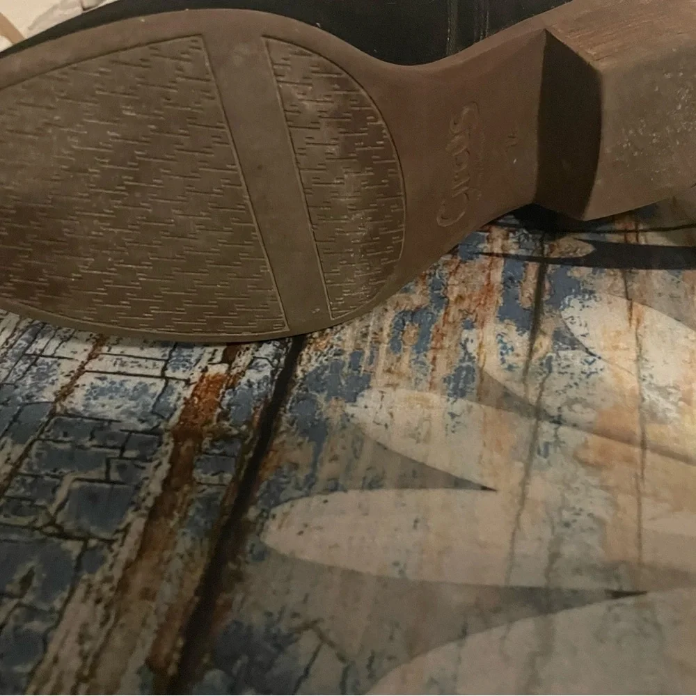 Women's Black Ankle Boots - Picture 5 of 5